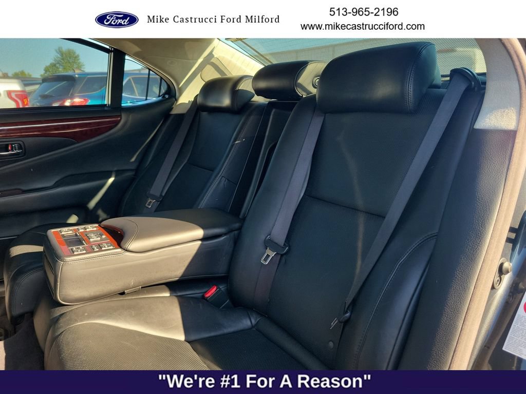 Used 2010 Lexus LS 460 L w/ Rear Seat Upgrade Pkg RWD image 23
