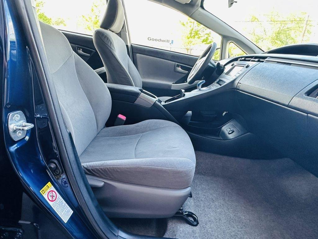 Used 2012 Toyota Prius Two FWD image 30
