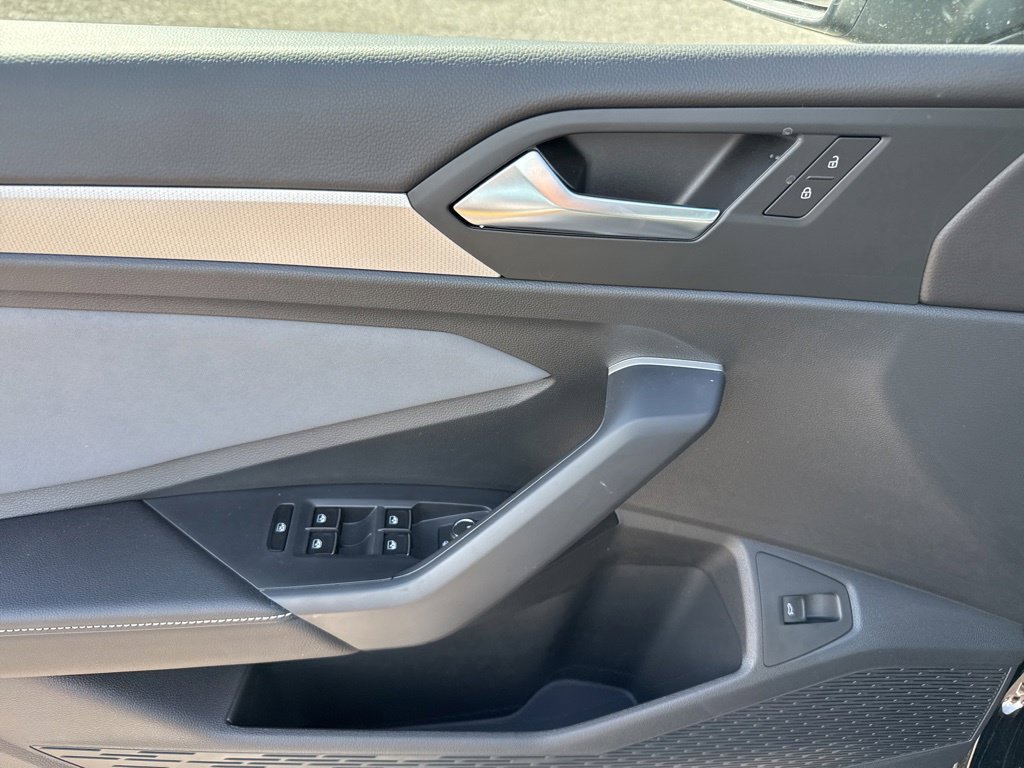 New 2026 Volkswagen Jetta SE FWD image 17