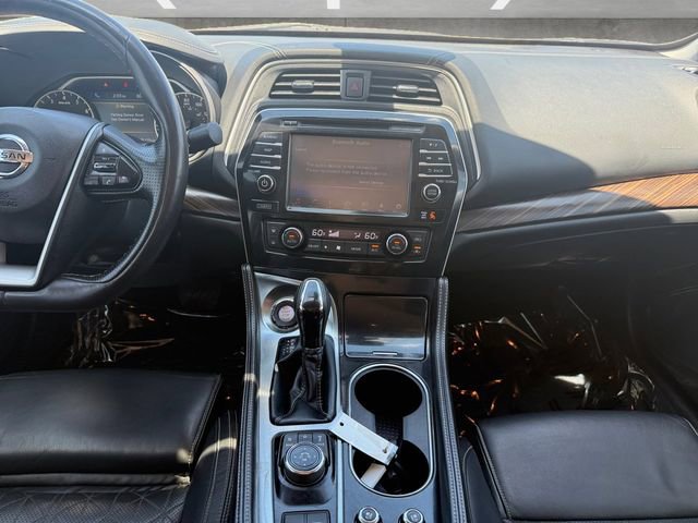 Used 2016 Nissan Maxima Platinum image 3