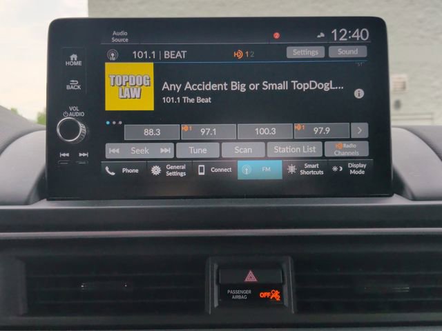 Used 2025 Honda Pilot Black Edition image 16