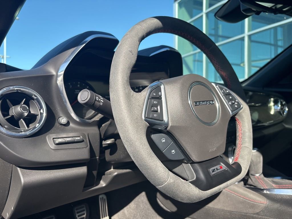 Used 2021 Chevrolet Camaro ZL1 image 5
