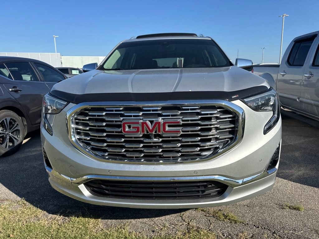 Used 2018 GMC Terrain Denali w/ Advanced Safety Package image 2