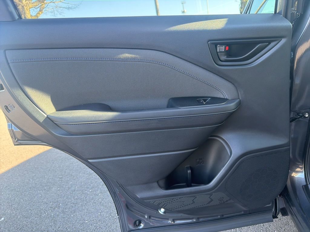 Used 2025 Subaru Forester Premium image 16