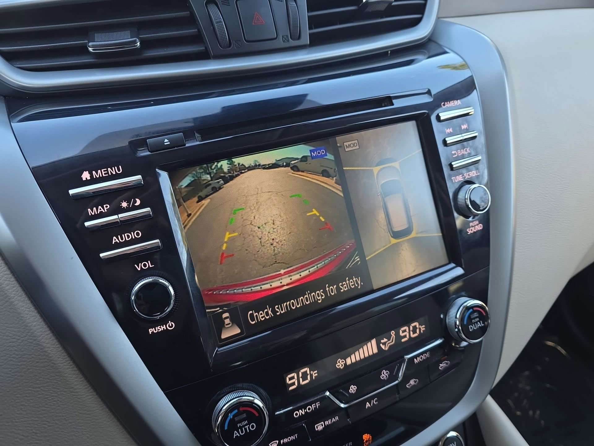 Used 2020 Nissan Murano Platinum w/ Cargo Package image 23