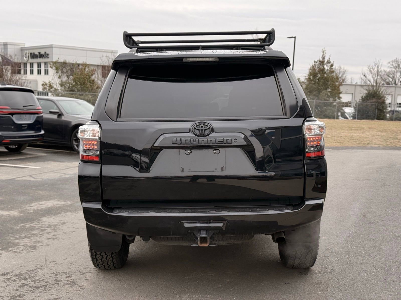Used 2021 Toyota 4Runner Venture w/ Moonroof Package image 8