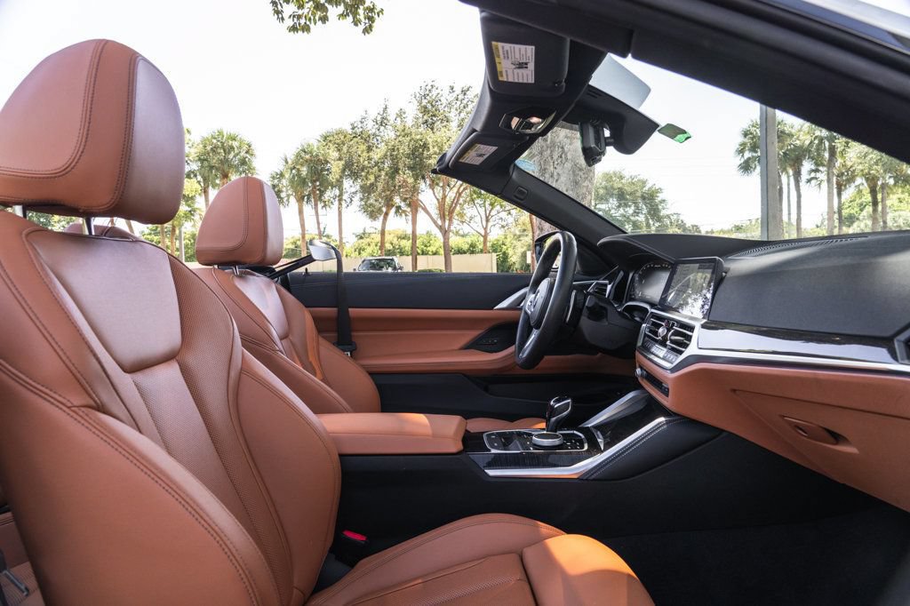 Used 2022 BMW M440i Convertible w/ Premium Package RWD image 21
