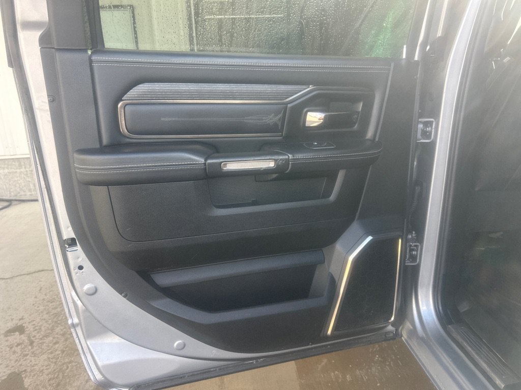 Used 2023 RAM 3500 Limited w/ Night Edition AWD/4WD image 15