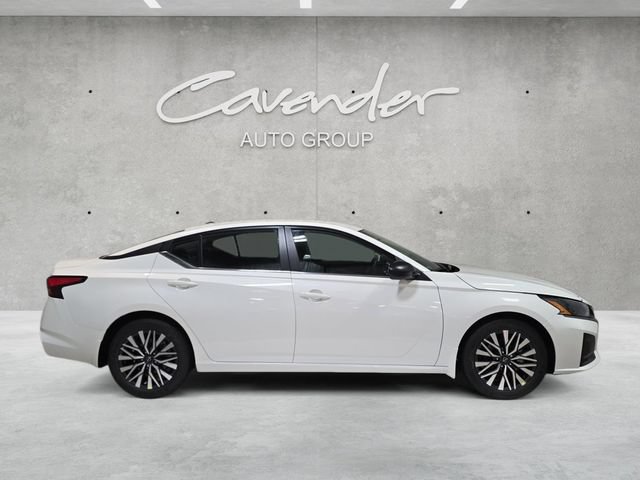 New 2026 Nissan Altima 2.5 SV FWD image 17