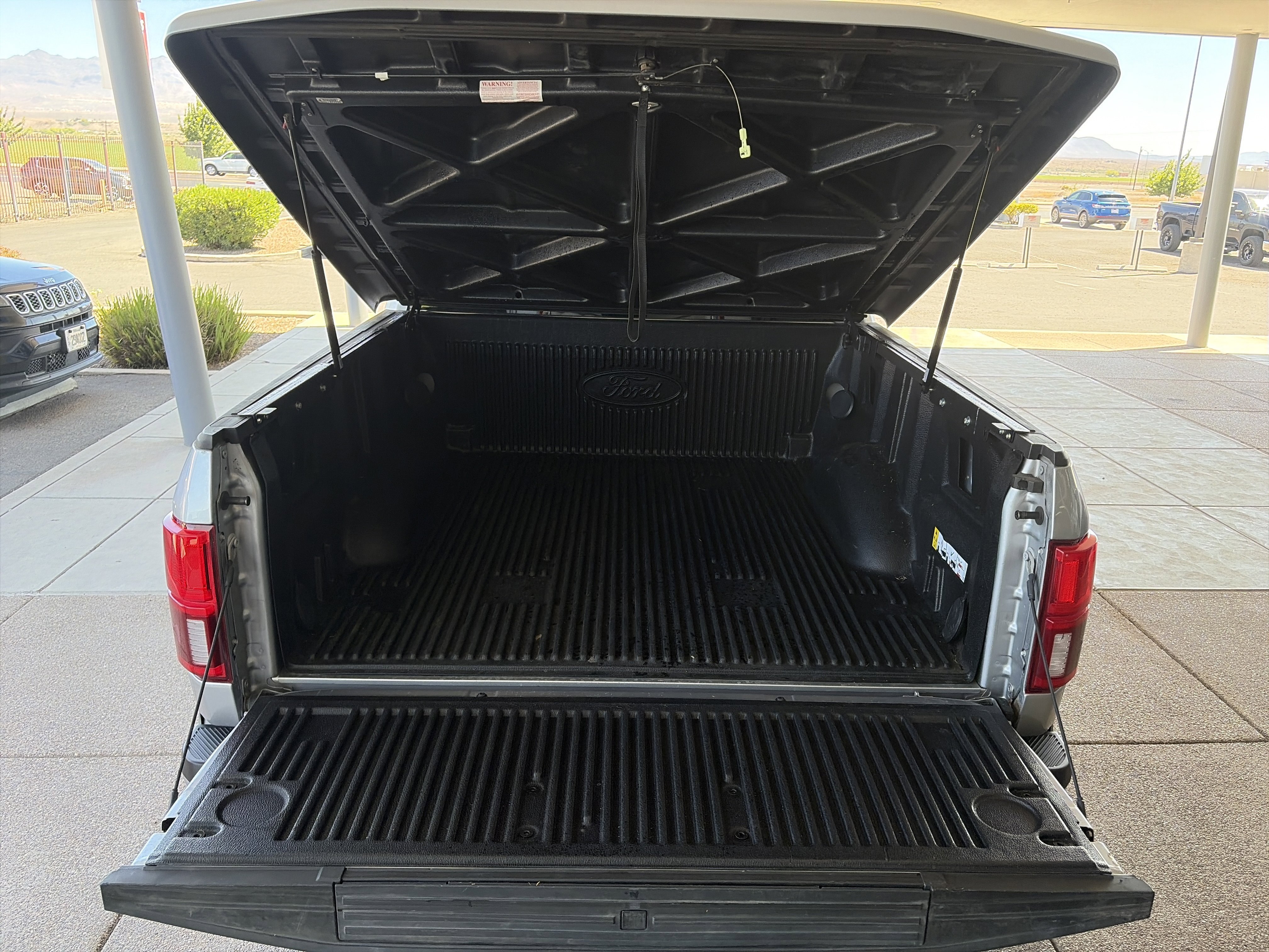 Used 2020 Ford F150 Lariat RWD image 7