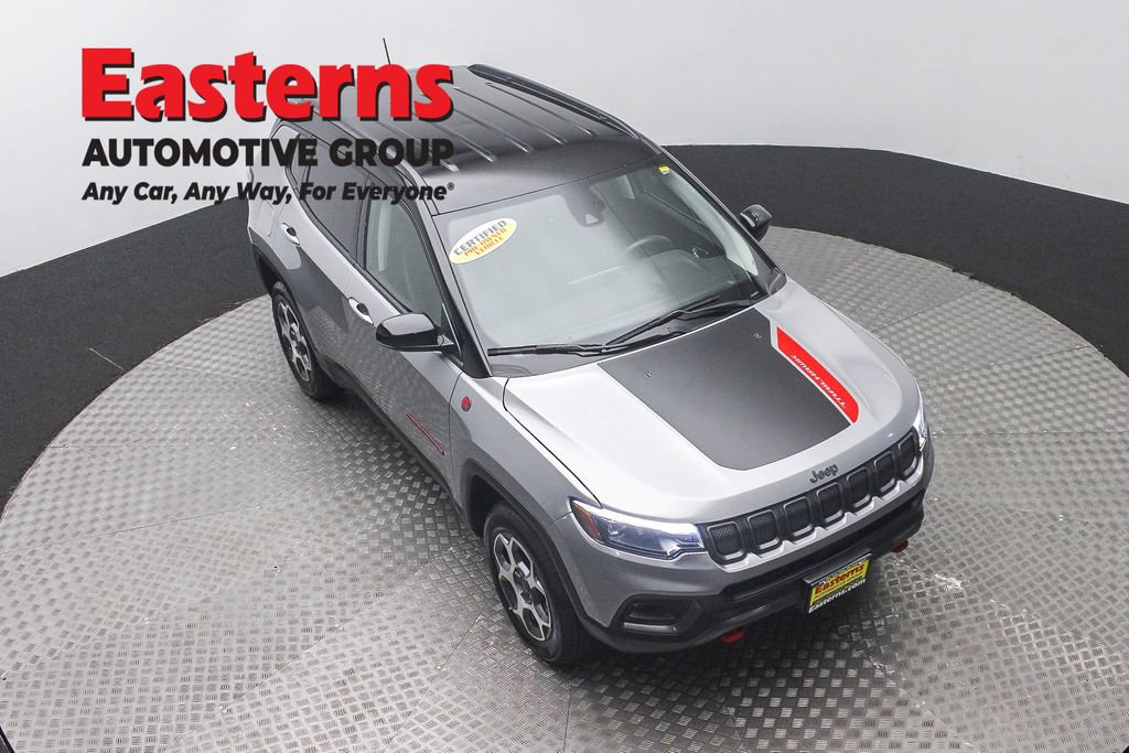 Used 2022 Jeep Compass Trailhawk w/ Trailhawk Elite Group AWD/4WD image 3