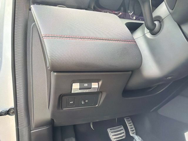 Used 2020 Land Rover Discovery Sport SE R-Dynamic AWD/4WD image 31