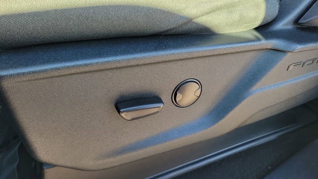 Used 2025 Ford F150 XLT w/ Equipment Group 301A Standard image 19