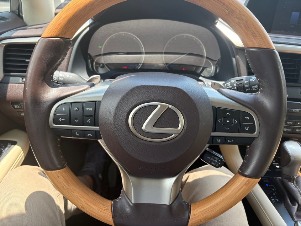 Used 2020 Lexus RX 350 FWD w/ Premium Package image 18