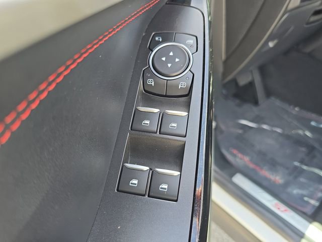 Used 2022 Ford Explorer ST-Line w/ Class IV Trailer Tow Package image 17