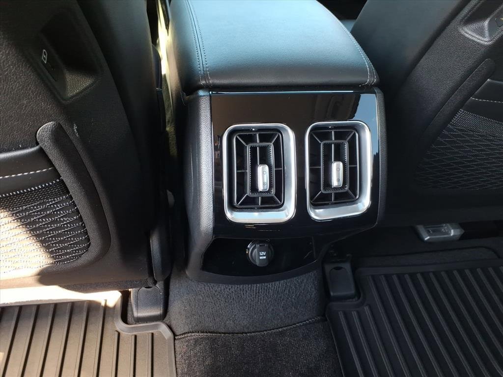 Used 2024 Kia Sorento SX image 11