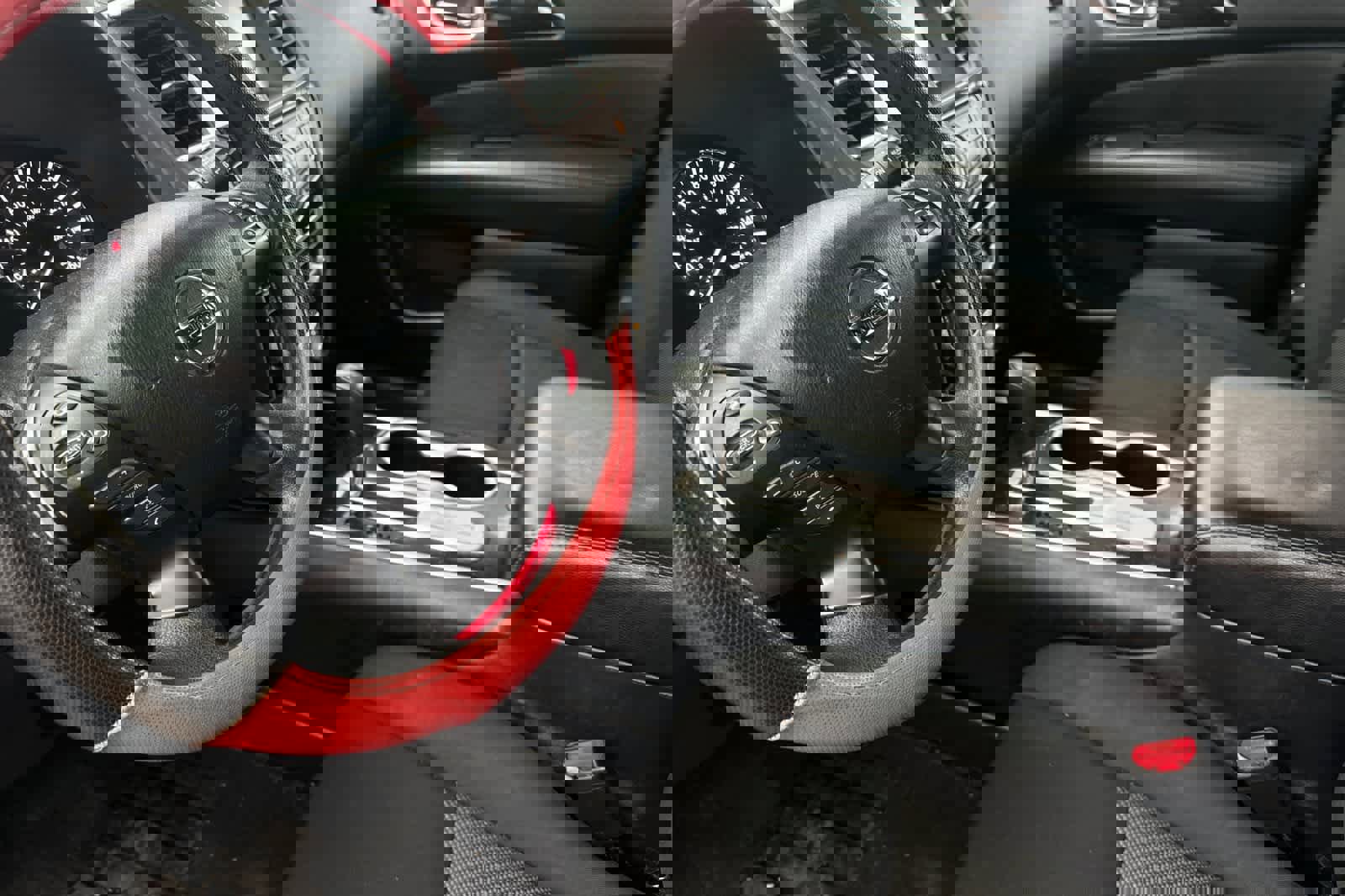 Used 2019 Nissan Pathfinder S image 12