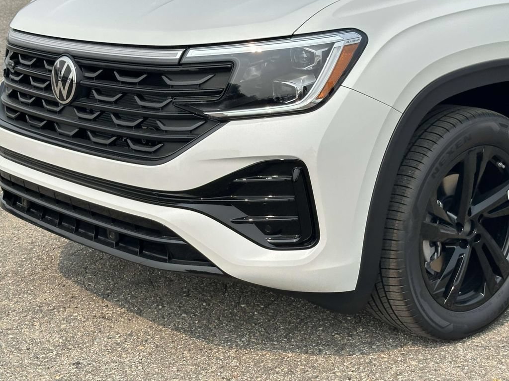 New 2026 Volkswagen Atlas Cross Sport SEL R-Line AWD/4WD image 6