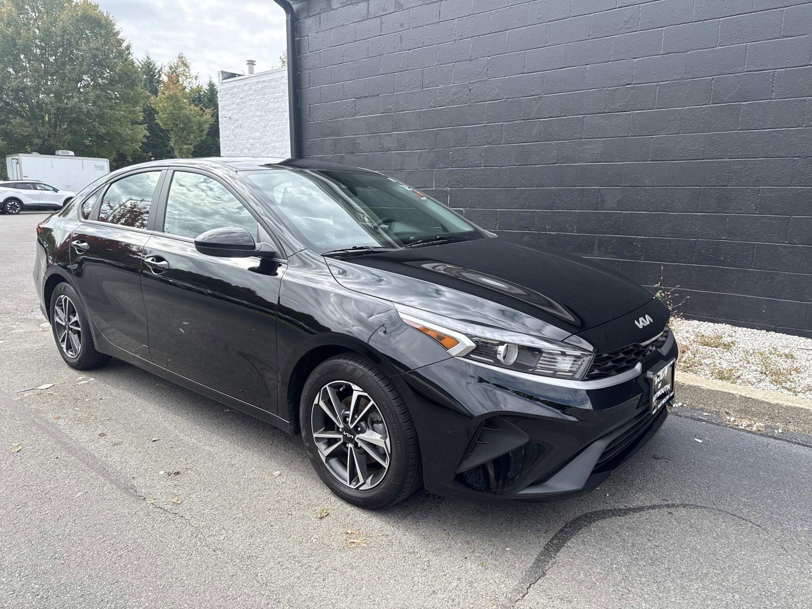 Used 2024 Kia Forte LXS image 4