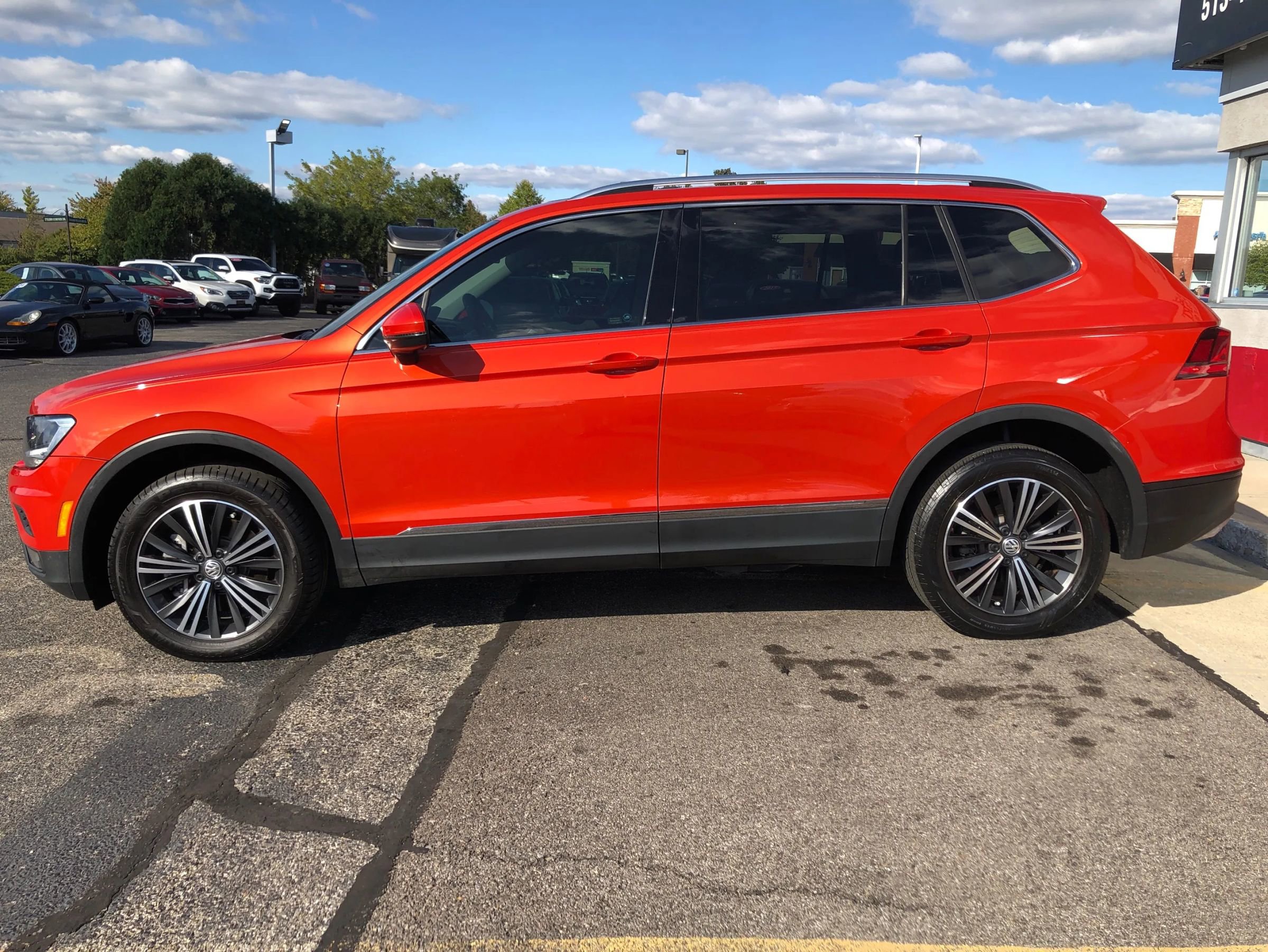 Used 2019 Volkswagen Tiguan SEL image 6