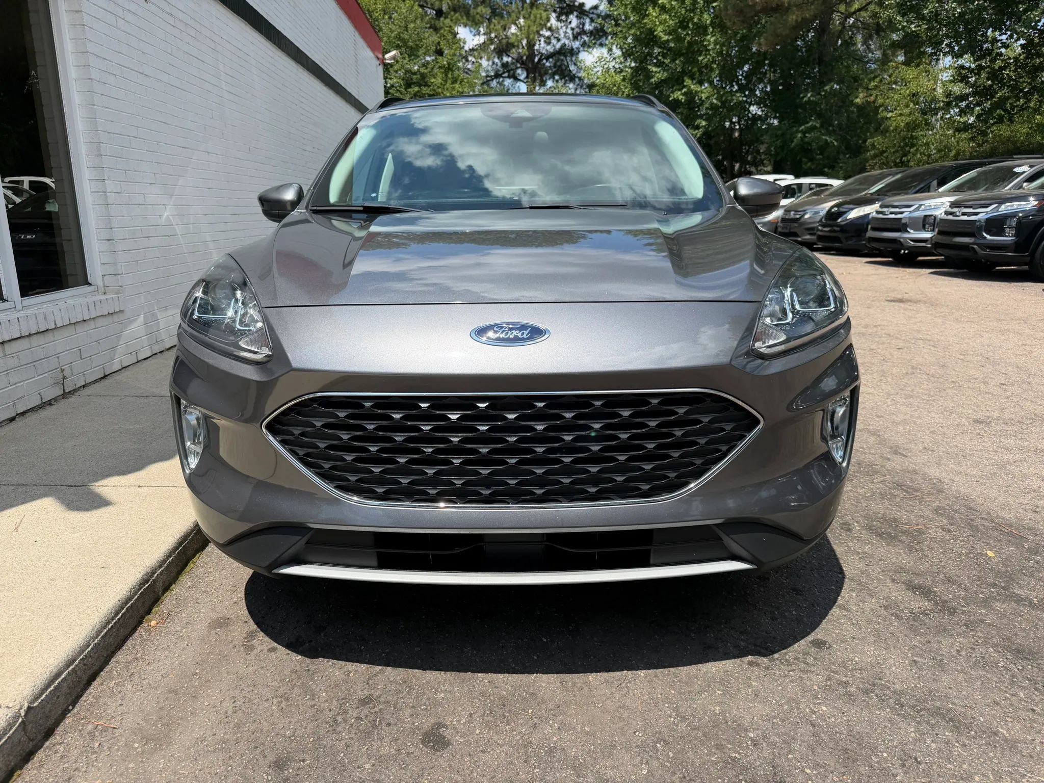 Used 2021 Ford Escape SEL w/ Technology Package FWD image 3