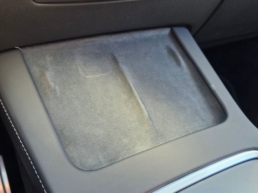 Used 2025 Tesla Model Y Performance image 29