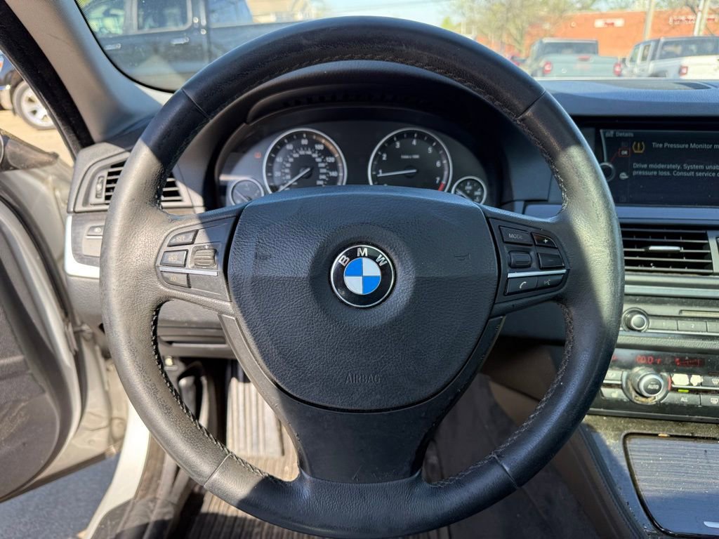 Used 2012 BMW 528i xDrive Sedan image 14