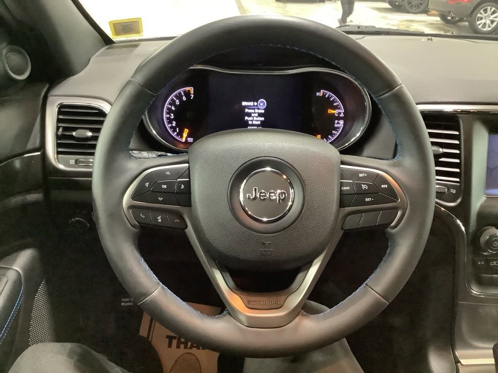 Used 2018 Jeep Grand Cherokee Laredo image 13