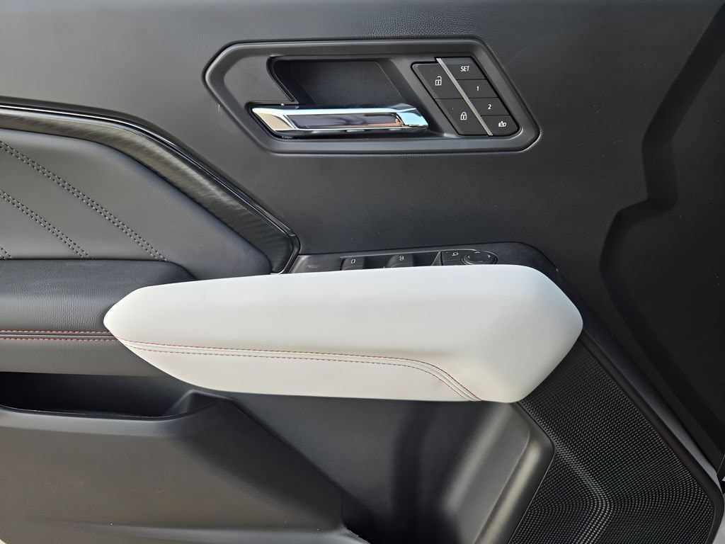 New 2026 GMC Canyon AT4X AWD/4WD image 15