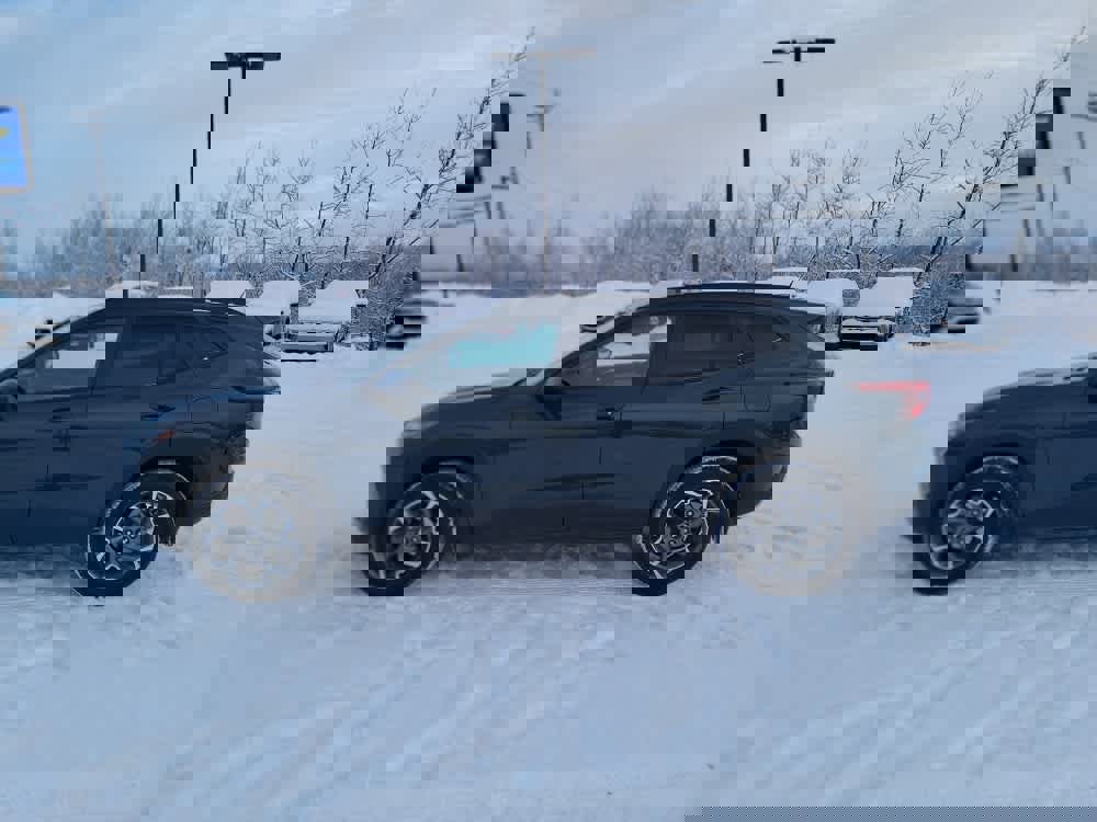 Used 2026 Chevrolet Trax LT w/ LT Convenience Package image 2