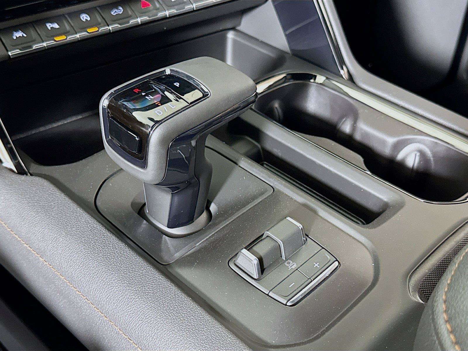 New 2026 GMC Sierra 1500 AT4 w/ AT4 Premium Package AWD/4WD image 11