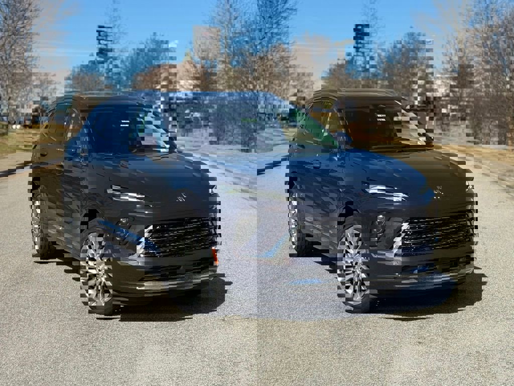 New 2026 Buick Envision Avenir image 2