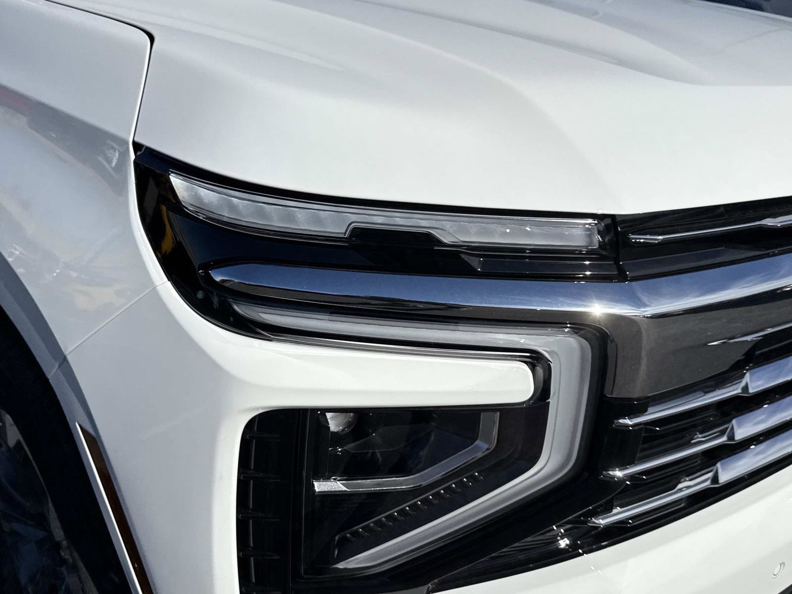 New 2026 Chevrolet Suburban LT w/ Comfort Package image 24