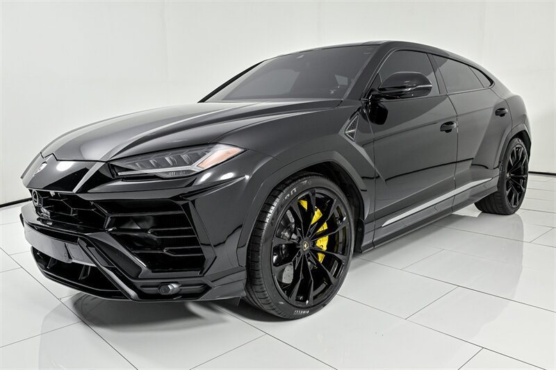 Used 2021 Lamborghini Urus AWD/4WD image 5