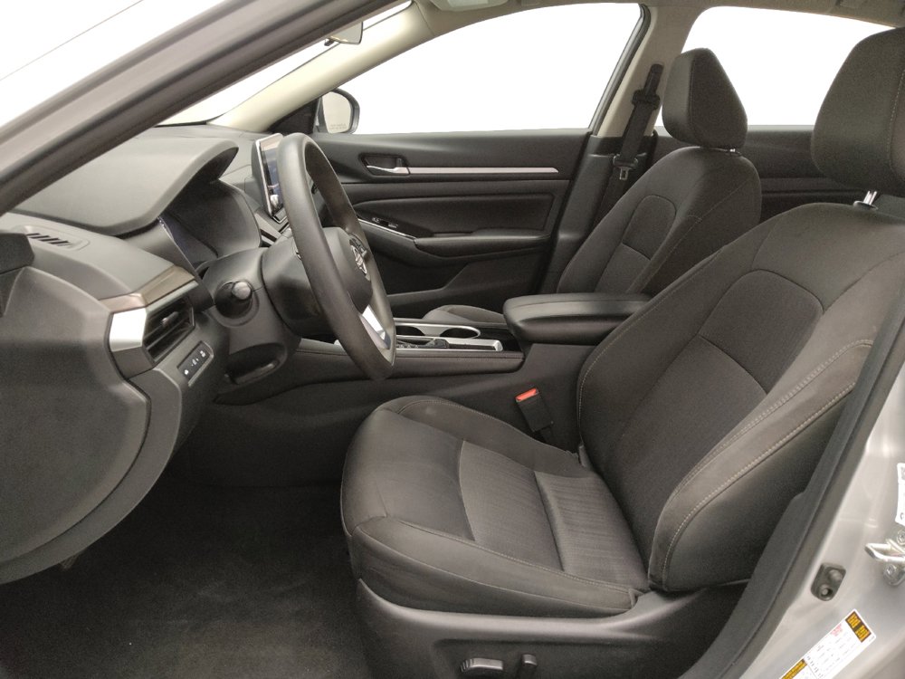 Used 2023 Nissan Altima 2.5 SV image 17