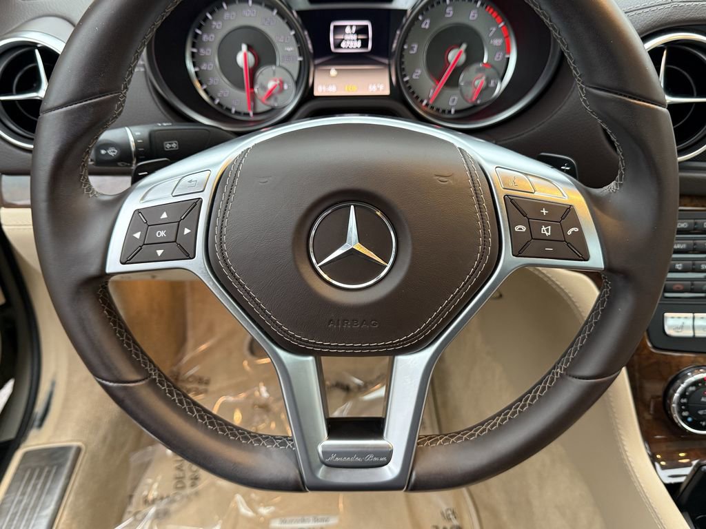 Used 2013 Mercedes-Benz SL 550 image 22