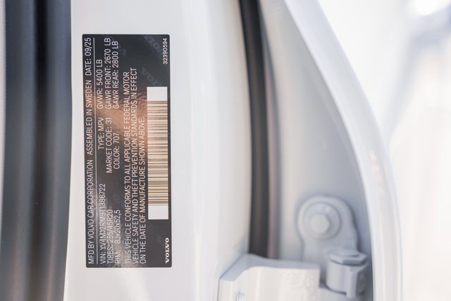 New 2026 Volvo XC60 B5 Ultra w/ Protection Package Premier image 40