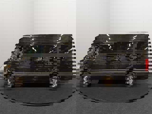 Used 2023 Mercedes-Benz Sprinter 3500 image 3