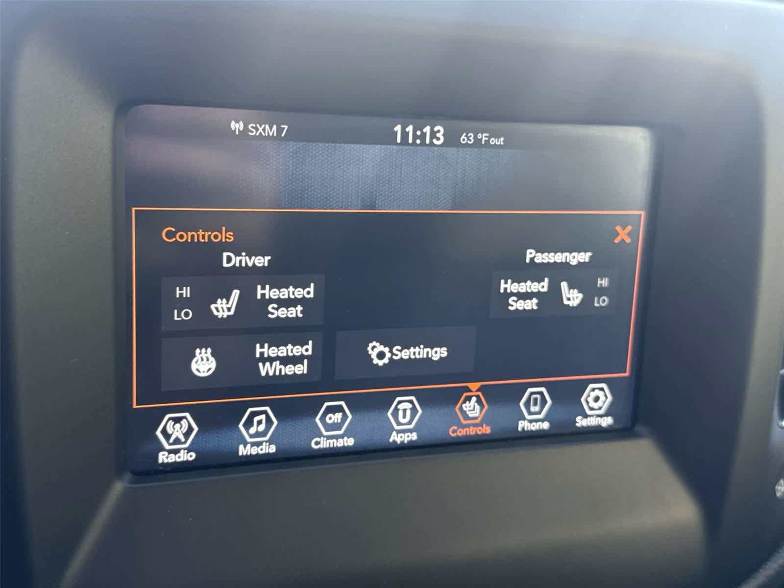 Used 2019 Jeep Compass Latitude w/ Cold Weather Group AWD/4WD image 18