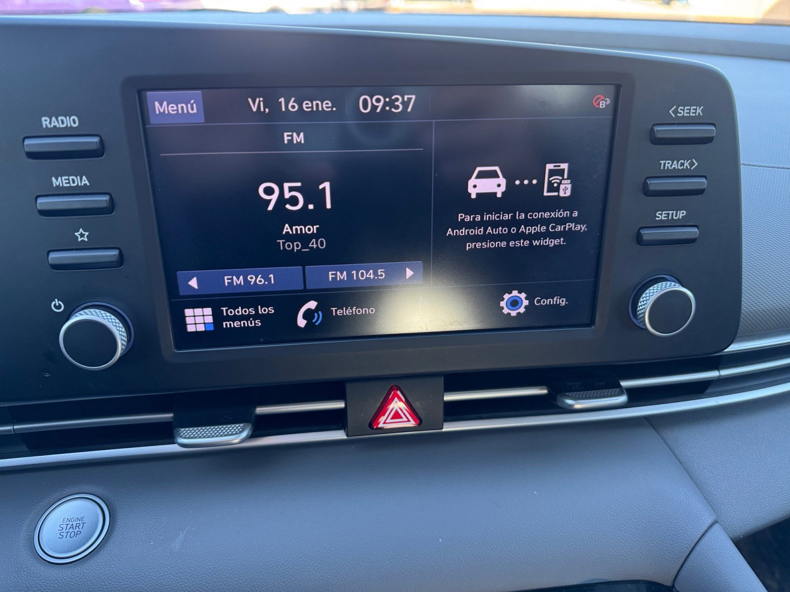 Used 2022 Hyundai Elantra SEL image 20