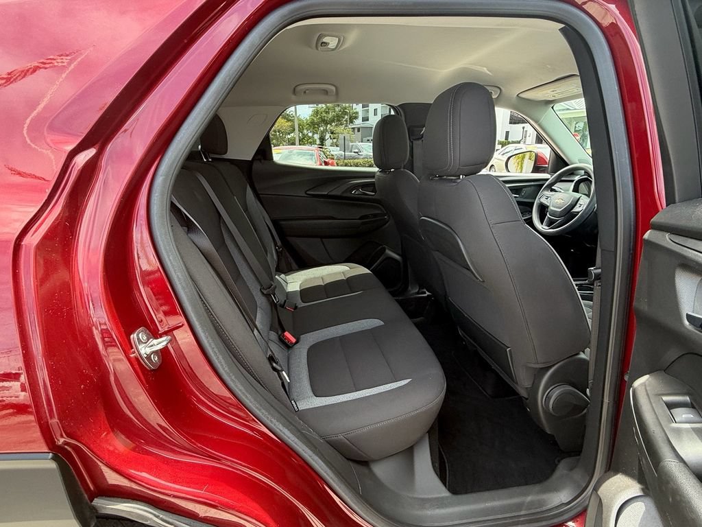 Certified 2023 Chevrolet TrailBlazer LT w/ Convenience Package FWD image 15
