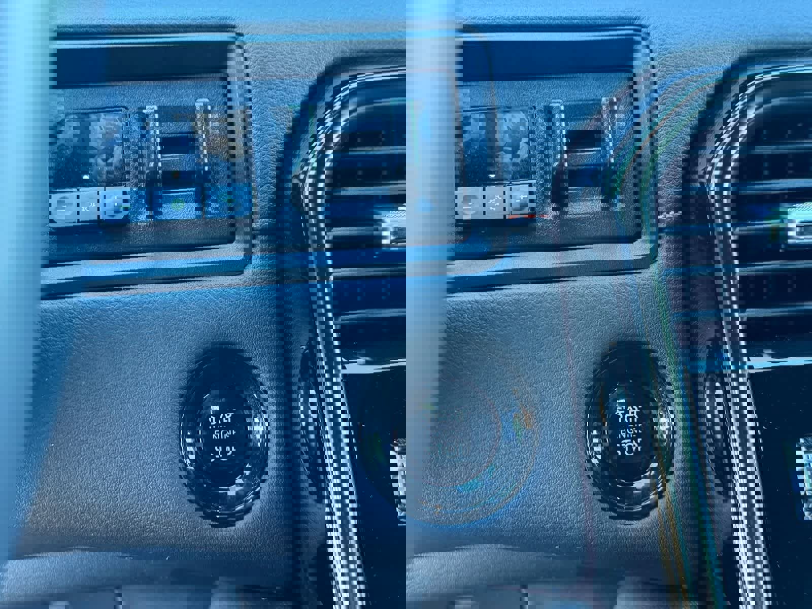 Certified 2025 Nissan Armada PRO-4X w/ Pro-4X Premium Package image 29