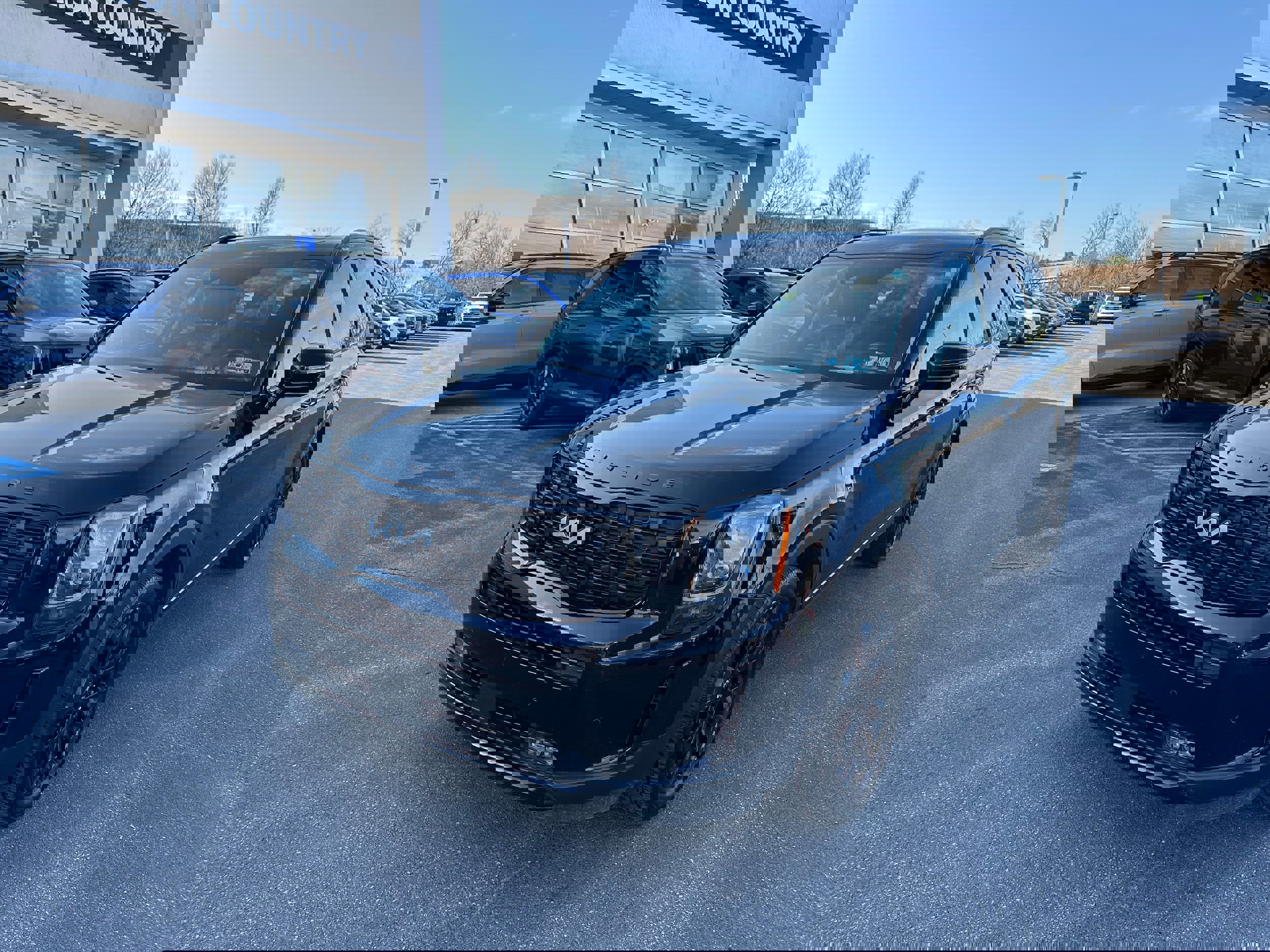 Used 2022 Kia Telluride SX w/ SX Prestige Package image 1