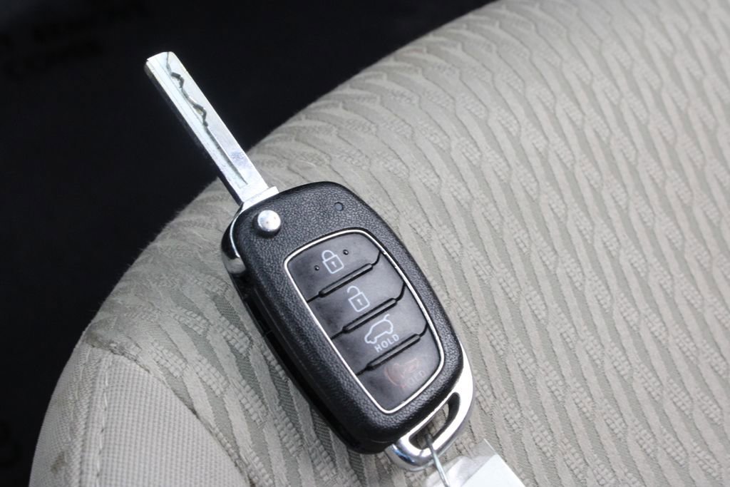 Used 2017 Hyundai Santa Fe Sport image 27