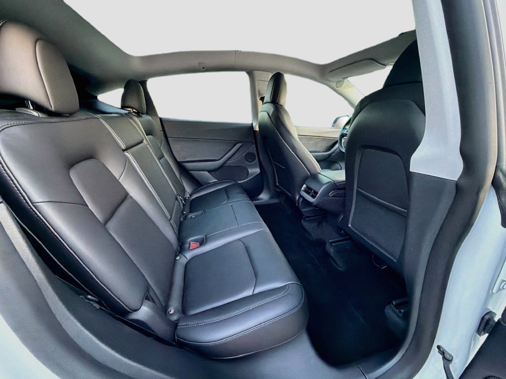 Used 2022 Tesla Model Y Performance AWD/4WD image 30