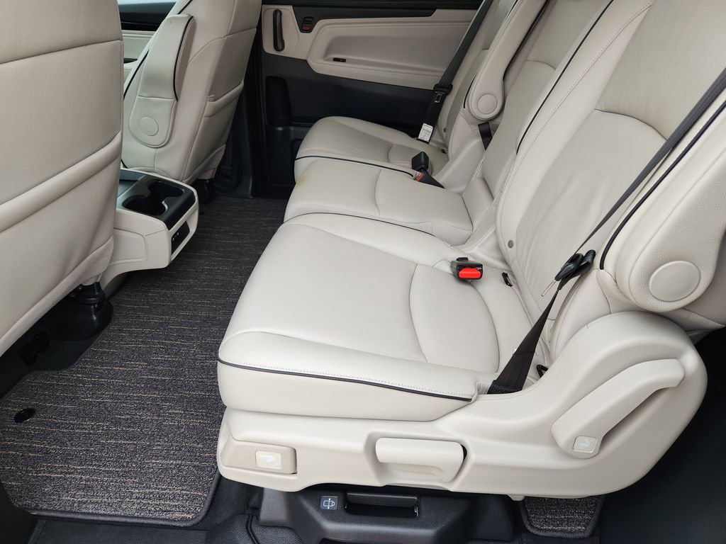 Used 2025 Honda Odyssey Touring image 35