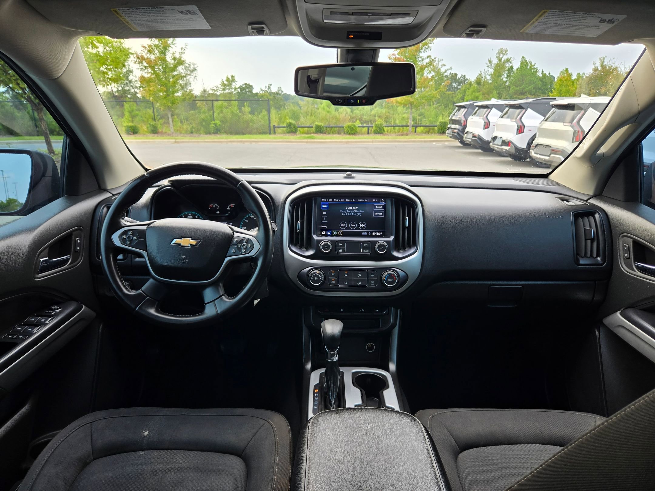 Used 2022 Chevrolet Colorado LT w/ LT Convenience Package image 10