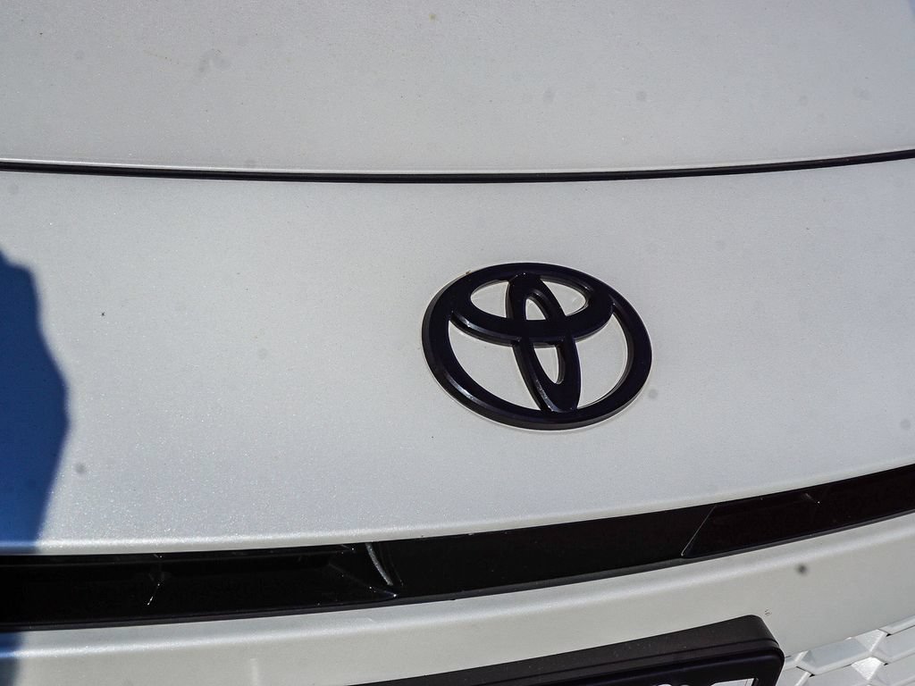 Used 2026 Toyota Camry XSE FWD image 11
