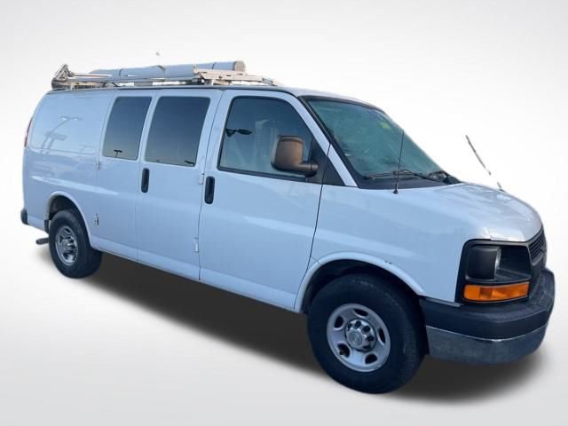 Used 2014 Chevrolet Express 2500 w/ Cold Climate Package image 30