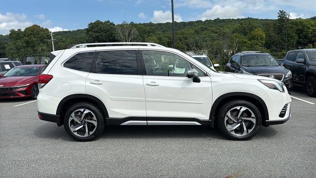 Certified 2023 Subaru Forester Touring AWD/4WD image 5